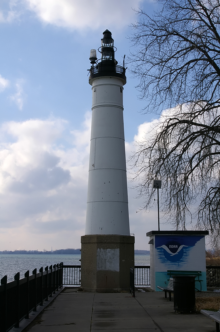 Windmill Point Lighthouse